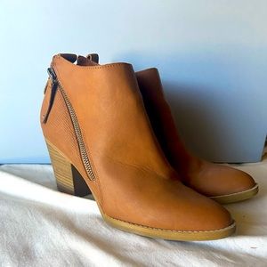 Dolce Vita ankle booties